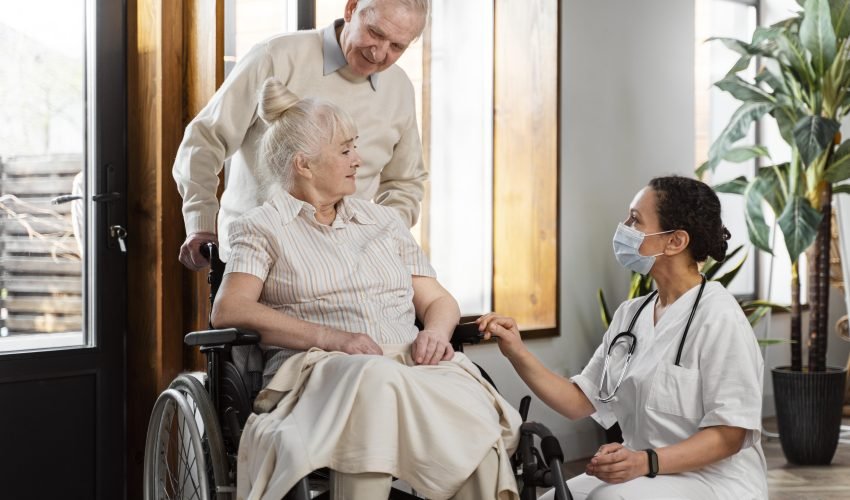 doctor-talking-with-her-elder-patient