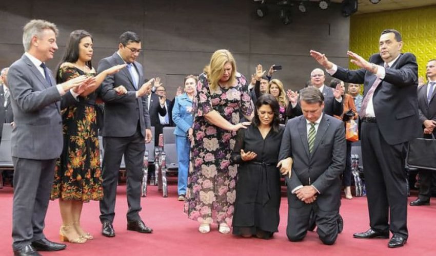 Bolsonaro-em-Manaus-by-Marcos-Correa-pr-655×437