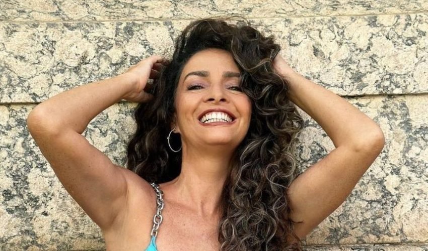 claudia-ohana-1684321789669_v2_900x506